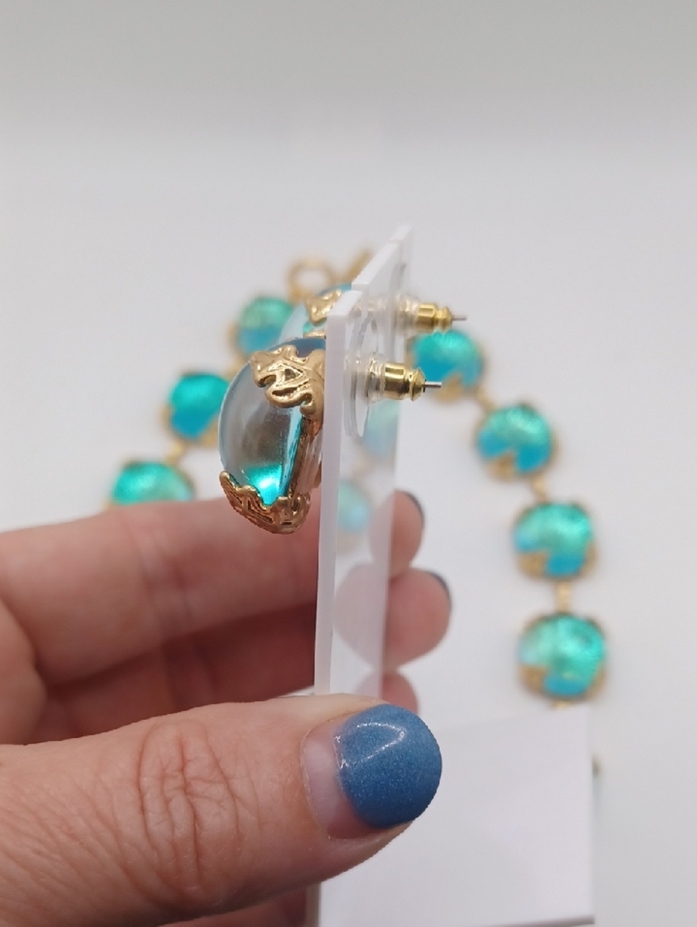 1950s Teal/Green Czech Glass Necklace and Earring Set - Picture 6 of 11